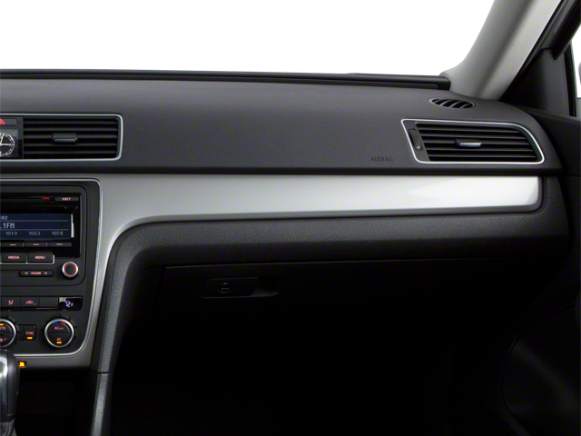 2012 Volkswagen Passat 2.5 SE