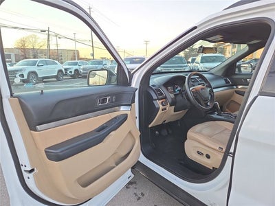 2017 Ford Explorer Base