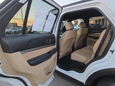 2017 Ford Explorer Base