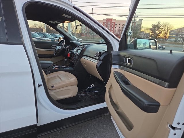 2017 Ford Explorer Base