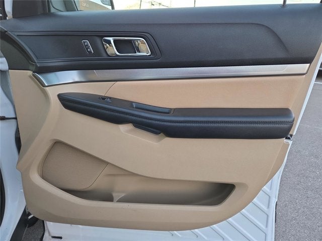 2017 Ford Explorer Base