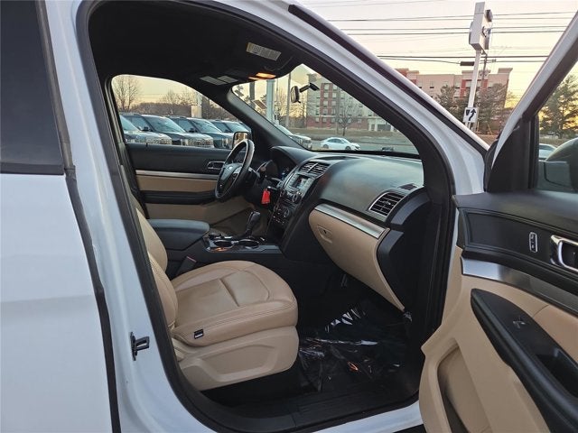 2017 Ford Explorer Base