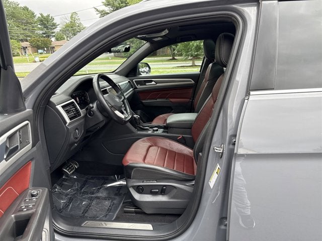 2022 Volkswagen Atlas Cross Sport 3.6L V6 SEL Premium R-Line