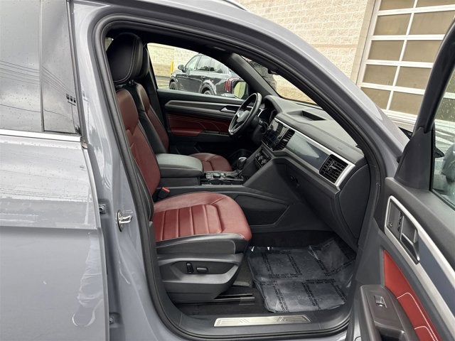 2022 Volkswagen Atlas Cross Sport 3.6L V6 SEL Premium R-Line