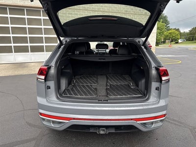 2022 Volkswagen Atlas Cross Sport 3.6L V6 SEL Premium R-Line