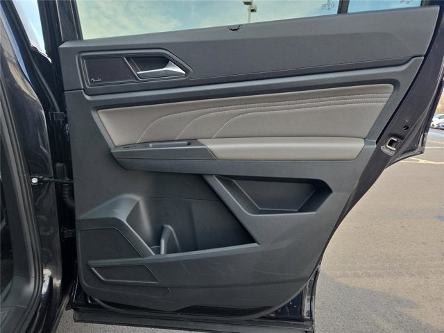 2023 Volkswagen Atlas 3.6L V6 SEL Premium R-Line