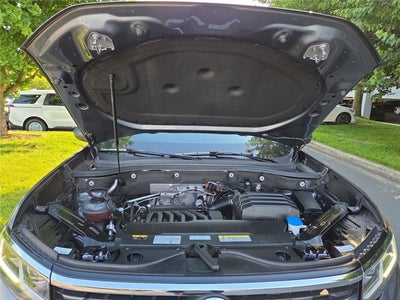 2023 Volkswagen Atlas 3.6L V6 SE w/Technology