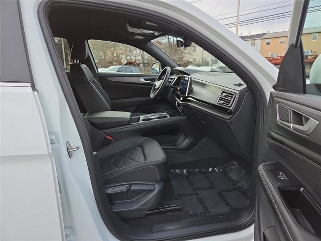 2024 Volkswagen Atlas Cross Sport 2.0T SE