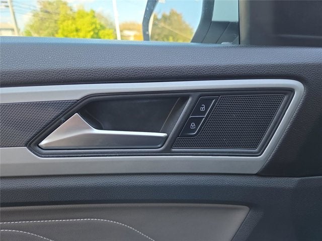 2022 Volkswagen Atlas Cross Sport 2.0T SEL R-Line