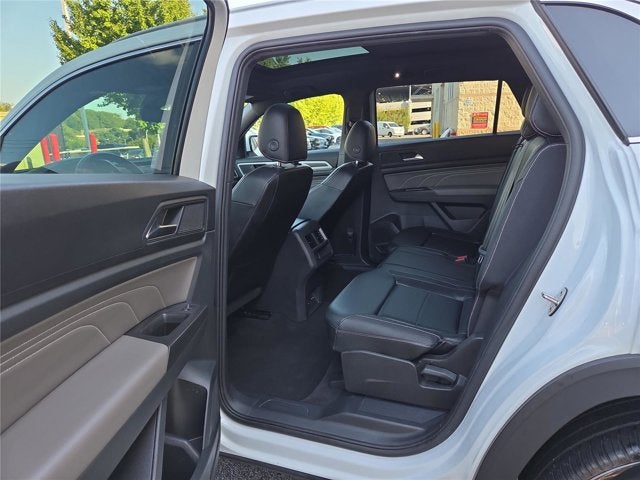 2022 Volkswagen Atlas Cross Sport 2.0T SEL R-Line