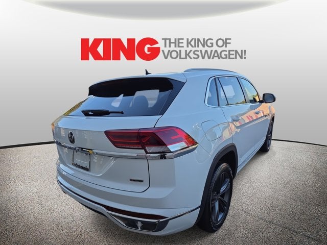 2022 Volkswagen Atlas Cross Sport 2.0T SEL R-Line