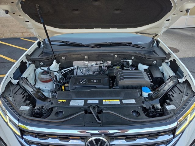 2022 Volkswagen Atlas Cross Sport 2.0T SEL R-Line
