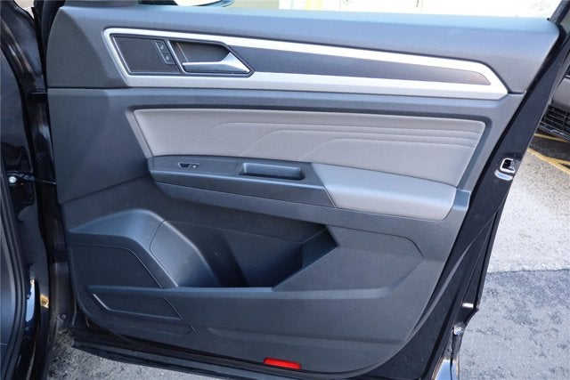 2022 Volkswagen Atlas 3.6L V6 SEL R-Line Black