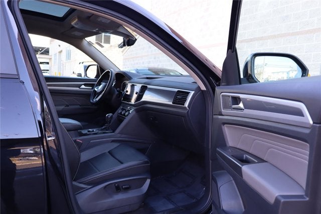 2022 Volkswagen Atlas 3.6L V6 SEL R-Line Black