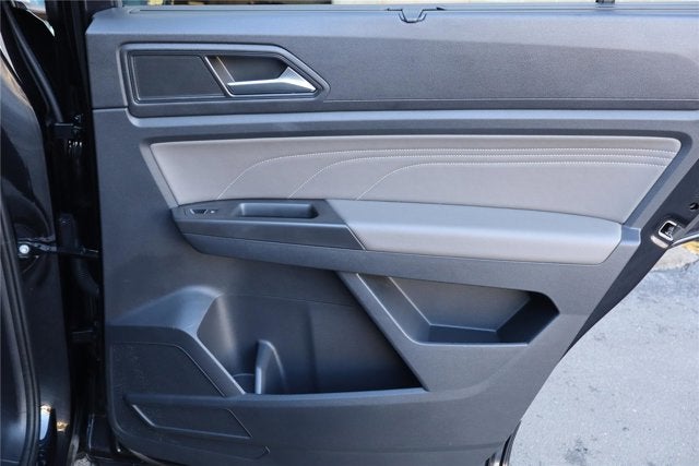 2022 Volkswagen Atlas 3.6L V6 SEL R-Line Black