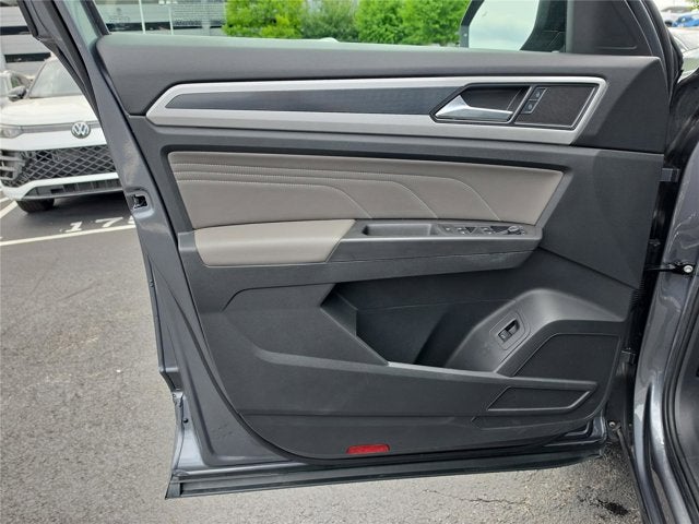 2023 Volkswagen Atlas 3.6L V6 SEL R-Line Black