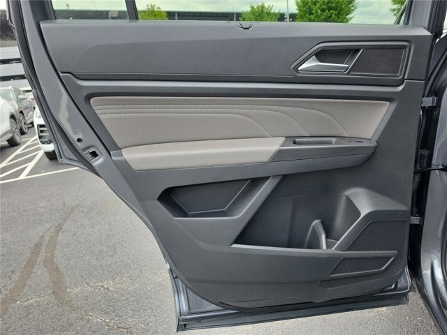 2023 Volkswagen Atlas 3.6L V6 SEL R-Line Black