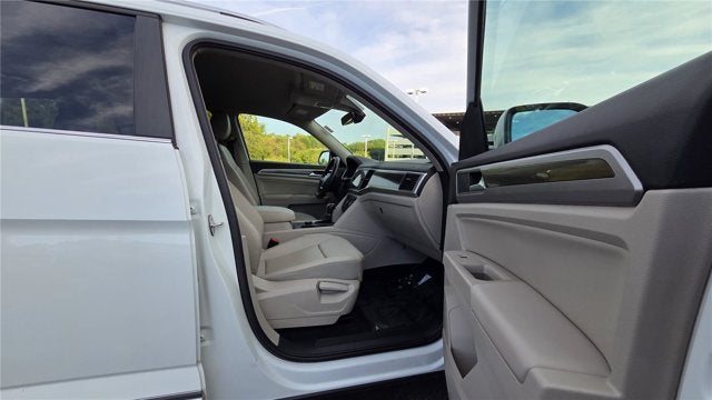 2019 Volkswagen Atlas 3.6L V6 SE w/Technology R-Line