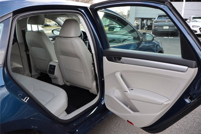 2019 Volkswagen Passat 2.0T Wolfsburg Edition