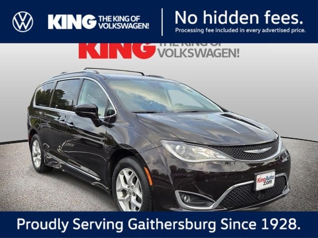 2017 Chrysler Pacifica Touring-L Plus