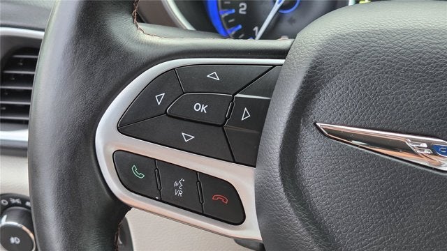 2017 Chrysler Pacifica Touring-L Plus