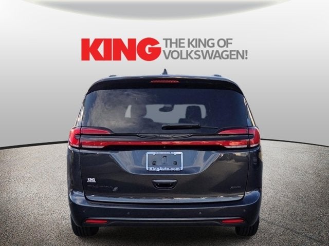 2021 Chrysler Pacifica Touring L