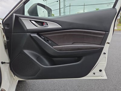 2017 Mazda Mazda3 5-Door Touring