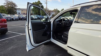 2021 Volkswagen Tiguan SE R-Line Black