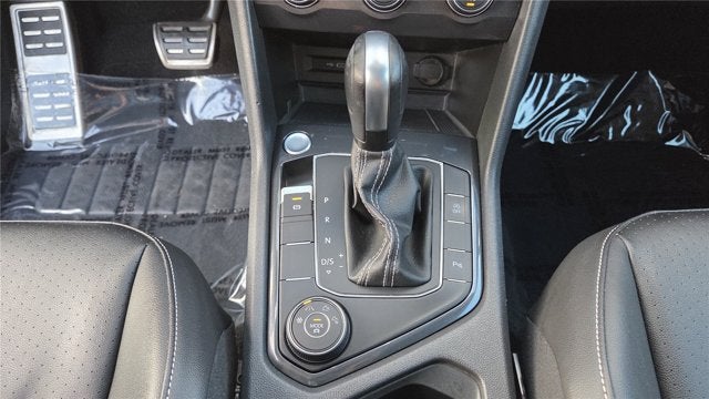 2021 Volkswagen Tiguan SE R-Line Black