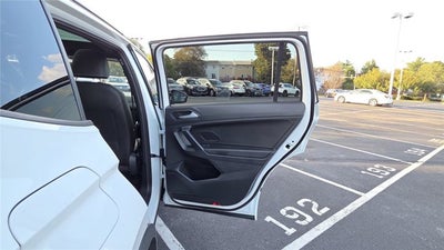 2021 Volkswagen Tiguan SE R-Line Black