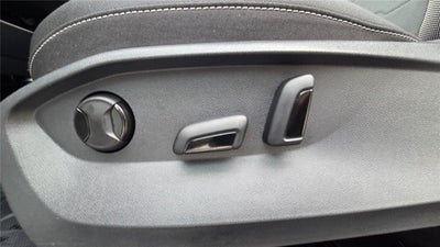 2025 Volkswagen Taos SE Black