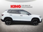2025 Volkswagen Taos SE Black