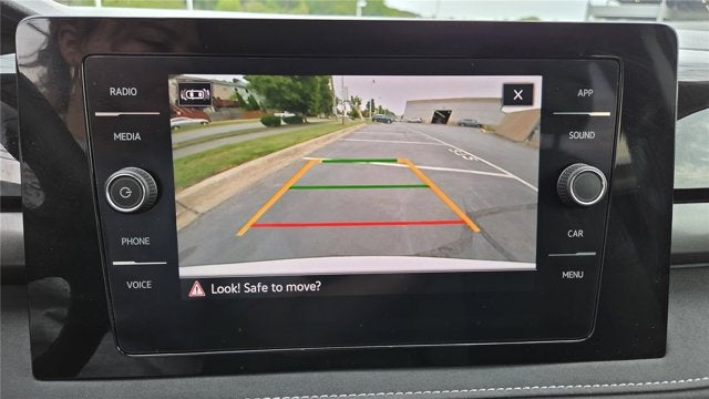 2025 Volkswagen Taos SE Black