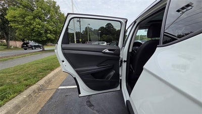 2025 Volkswagen Taos SE Black