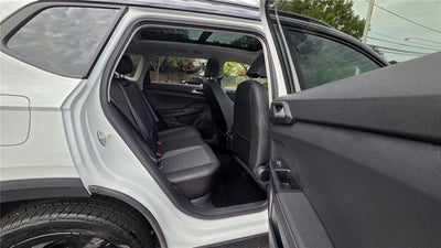 2025 Volkswagen Taos SE Black