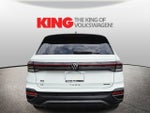 2025 Volkswagen Taos SE Black