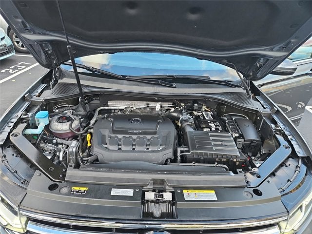 2023 Volkswagen Tiguan SEL R-Line