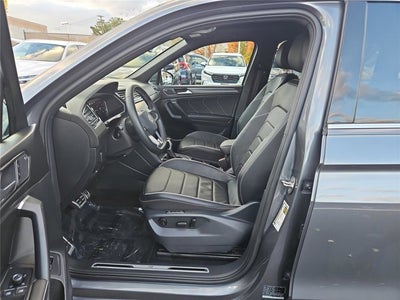 2023 Volkswagen Tiguan SEL R-Line