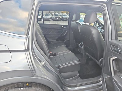 2023 Volkswagen Tiguan SEL R-Line