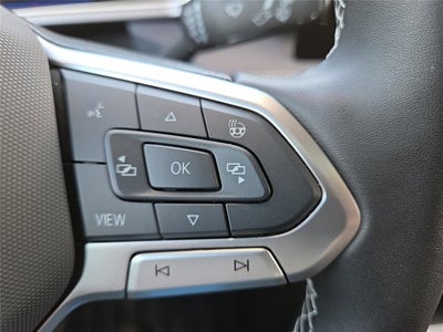 2025 Volkswagen Taos SEL