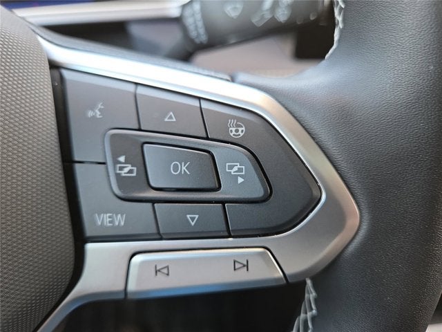 2025 Volkswagen Taos SEL