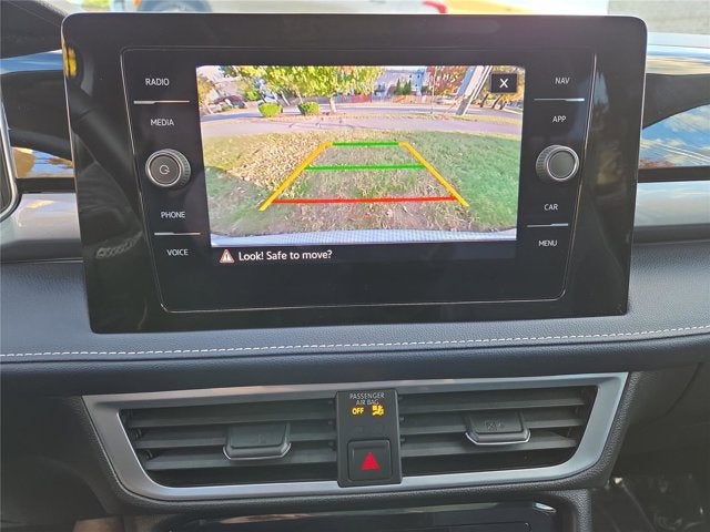 2025 Volkswagen Taos SEL