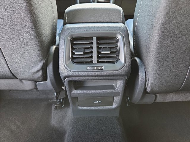 2025 Volkswagen Taos SEL