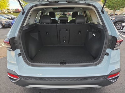 2025 Volkswagen Taos SEL