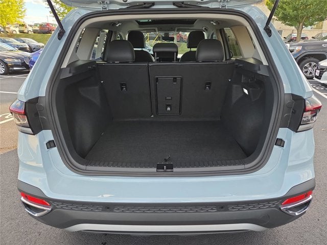 2025 Volkswagen Taos SEL