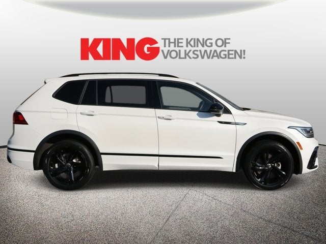 2023 Volkswagen Tiguan SE R-Line Black