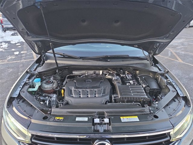 2023 Volkswagen Tiguan SE R-Line Black