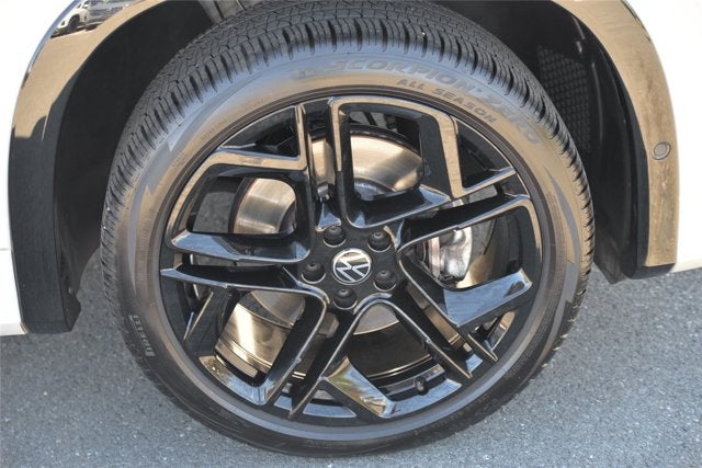 2025 Volkswagen Tiguan SE R-Line Black