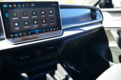 2025 Volkswagen Tiguan SE R-Line Black