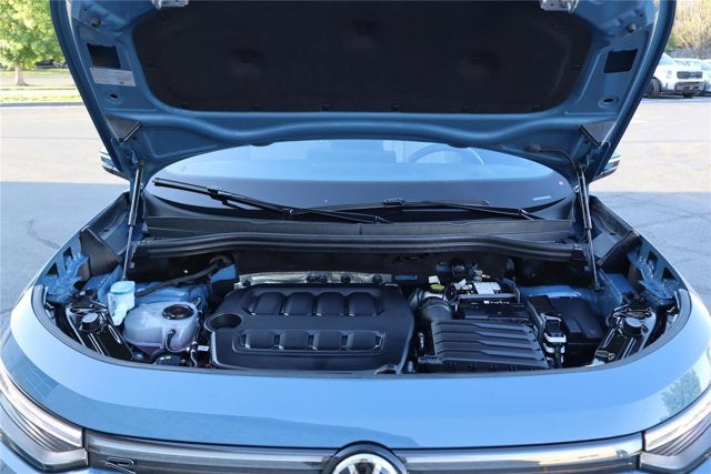 2025 Volkswagen Tiguan SEL R-Line